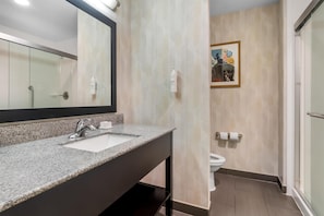King, Room, 1 King Bed, Non Smoking, Refrigerator | Bathroom | Hair dryer, towels