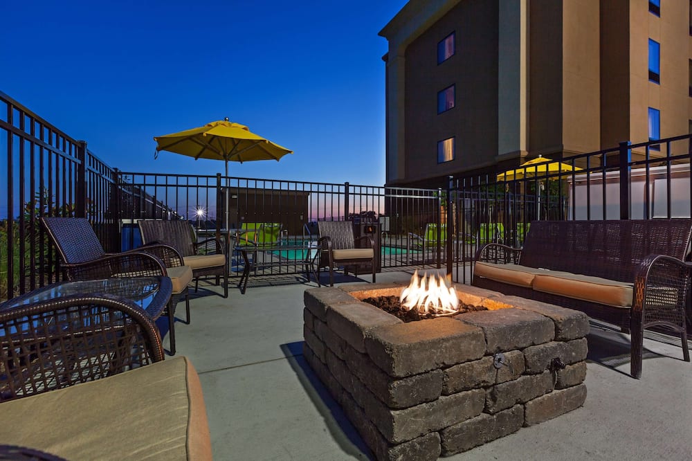 Hampton Inn Marion