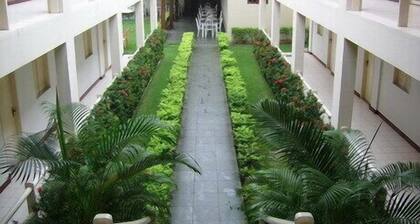 Pousada Planeta Guarajuba