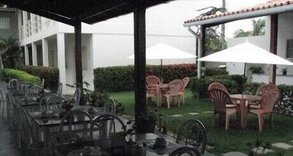 Pousada Planeta Guarajuba