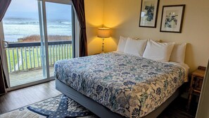 Suite Prestigio, 1 cama King size y sofá cama, balcón (King Suite (0 Pet - Adult Only)) | Wifi gratis y ropa de cama