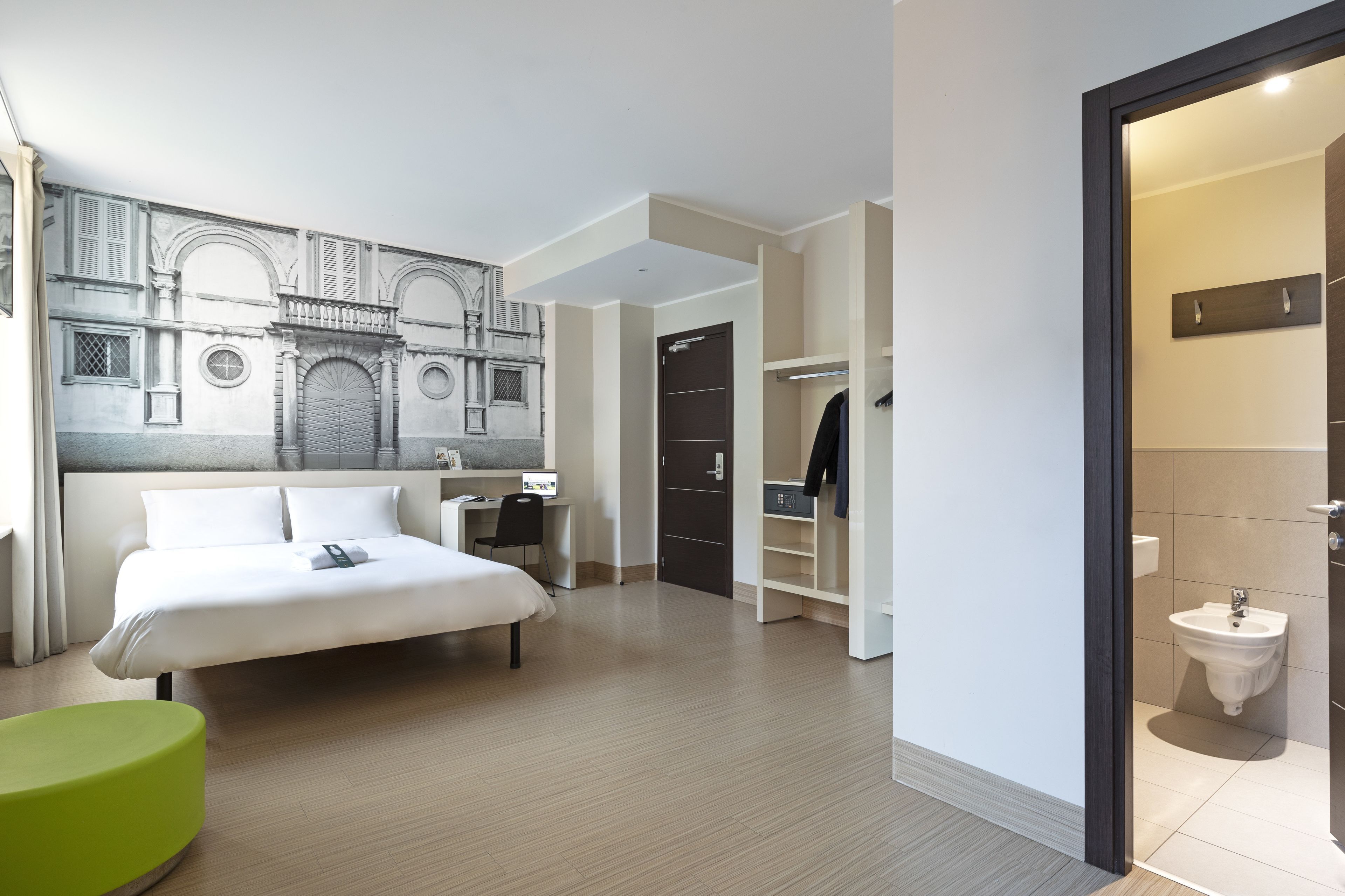 In-room safe, desk, blackout drapes, free WiFi