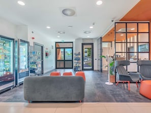 Lobby - B&B HOTEL Bergamo City (Bergamo)