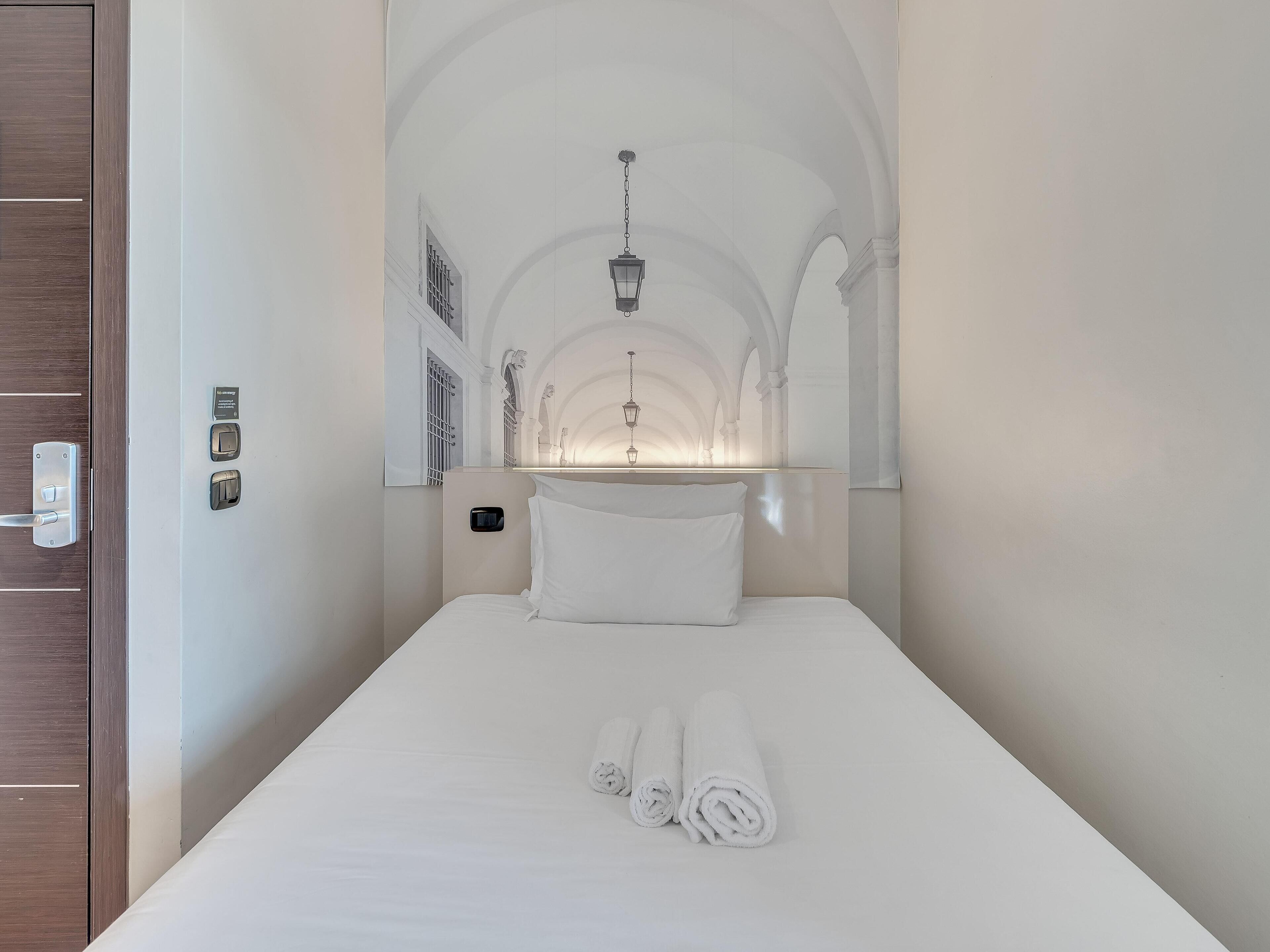 Standard Single Room, Terrace | In-room safe, desk, blackout drapes, free WiFi