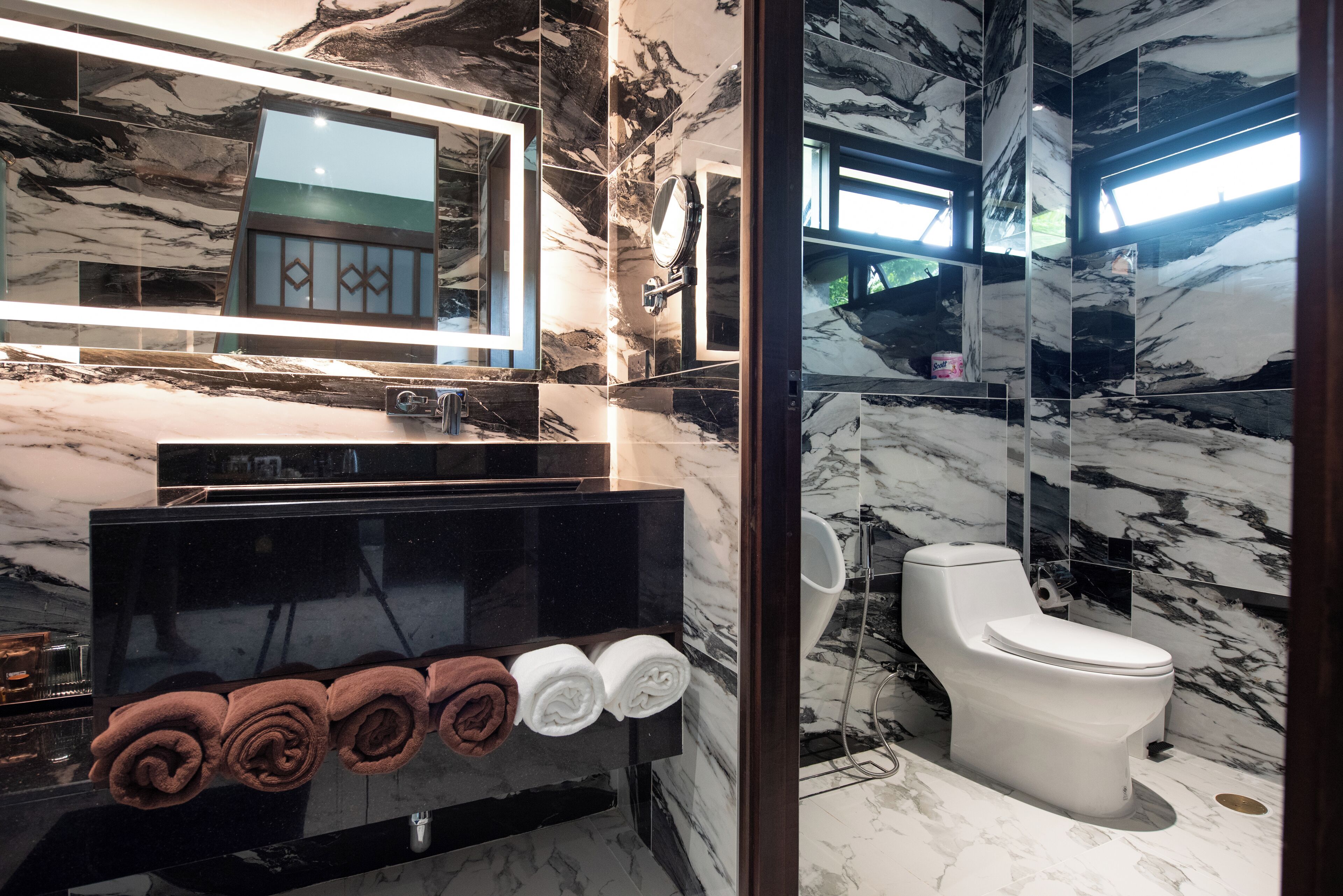 suite grand wooden style | 1 bedroom, minibar, in-room safe, free wifi