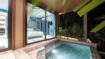 Suite Grand Pool Stone | 迷你吧、客房內保險箱、免費無線上網、床單