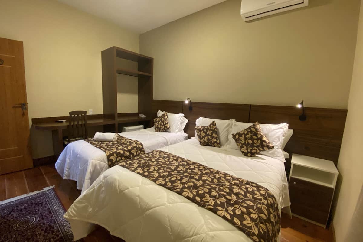 1 chambre, minibar, ameublement personnalisé, bureau