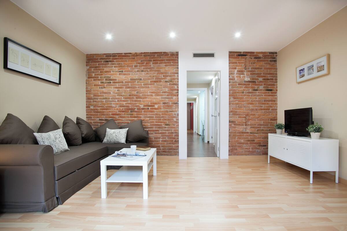 Family Apartment, 3 Bedrooms (1002) | Living area