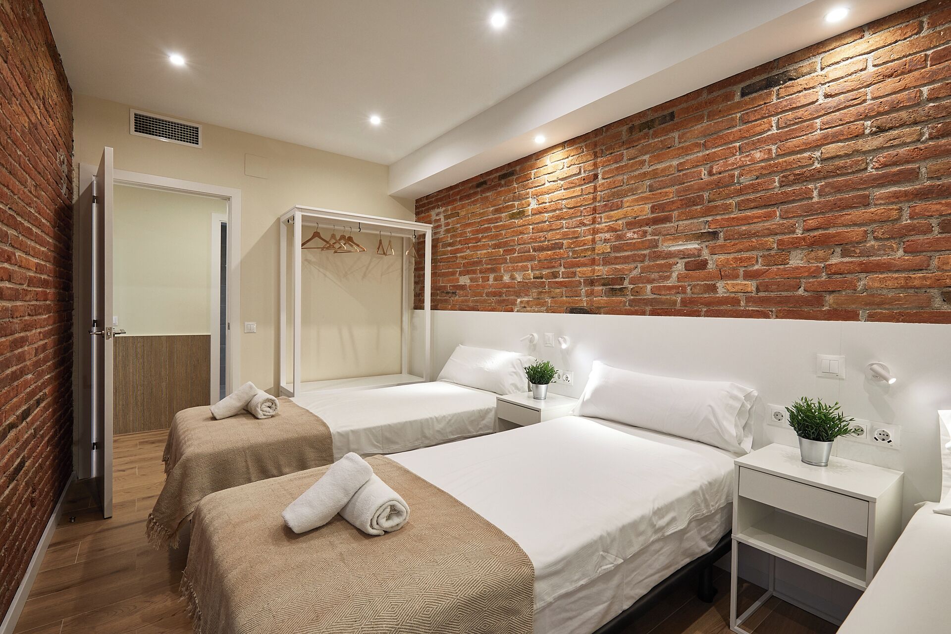 Apartamento con terraza, 3 habitaciones (1003) | Cortinas blackout, insonorización y tabla de planchar con plancha 