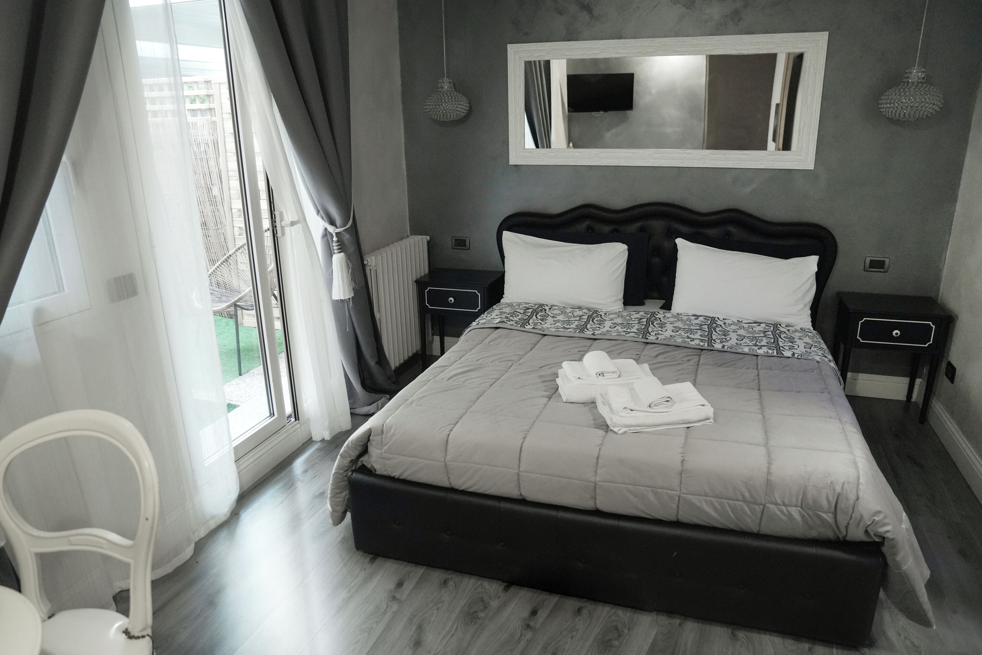 Frette Italian sheets, premium bedding, down duvets, memory-foam beds