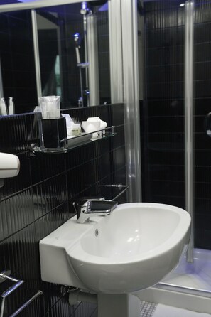 Bathroom - La Residenza Isabella (Milan)