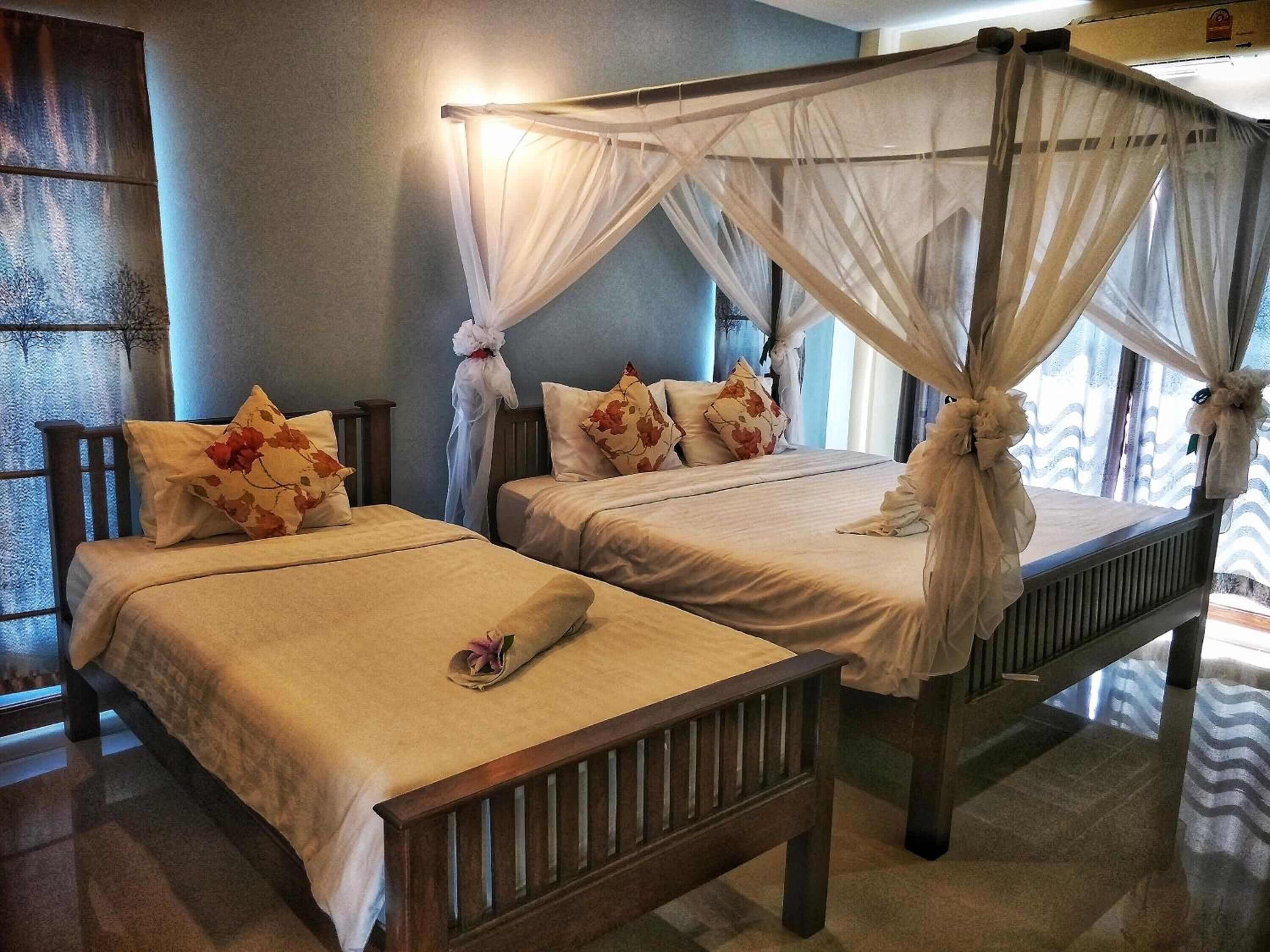 in-room safe, desk, blackout curtains, rollaway beds