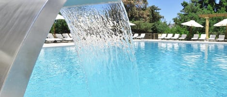 Indoor pool, outdoor pool