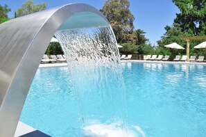 Piscina interna, piscina externa