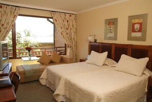 Deluxe Double Room | Minibar, in-room safe, desk, blackout curtains - Termas Jahuel Hotel & Spa (Santa Maria)