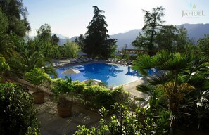Indoor pool, outdoor pool - Termas Jahuel Hotel & Spa (Santa Maria)