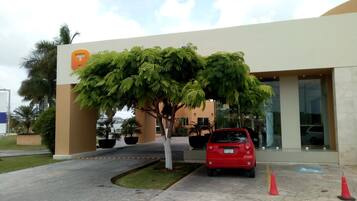 Parkir mandiri gratis