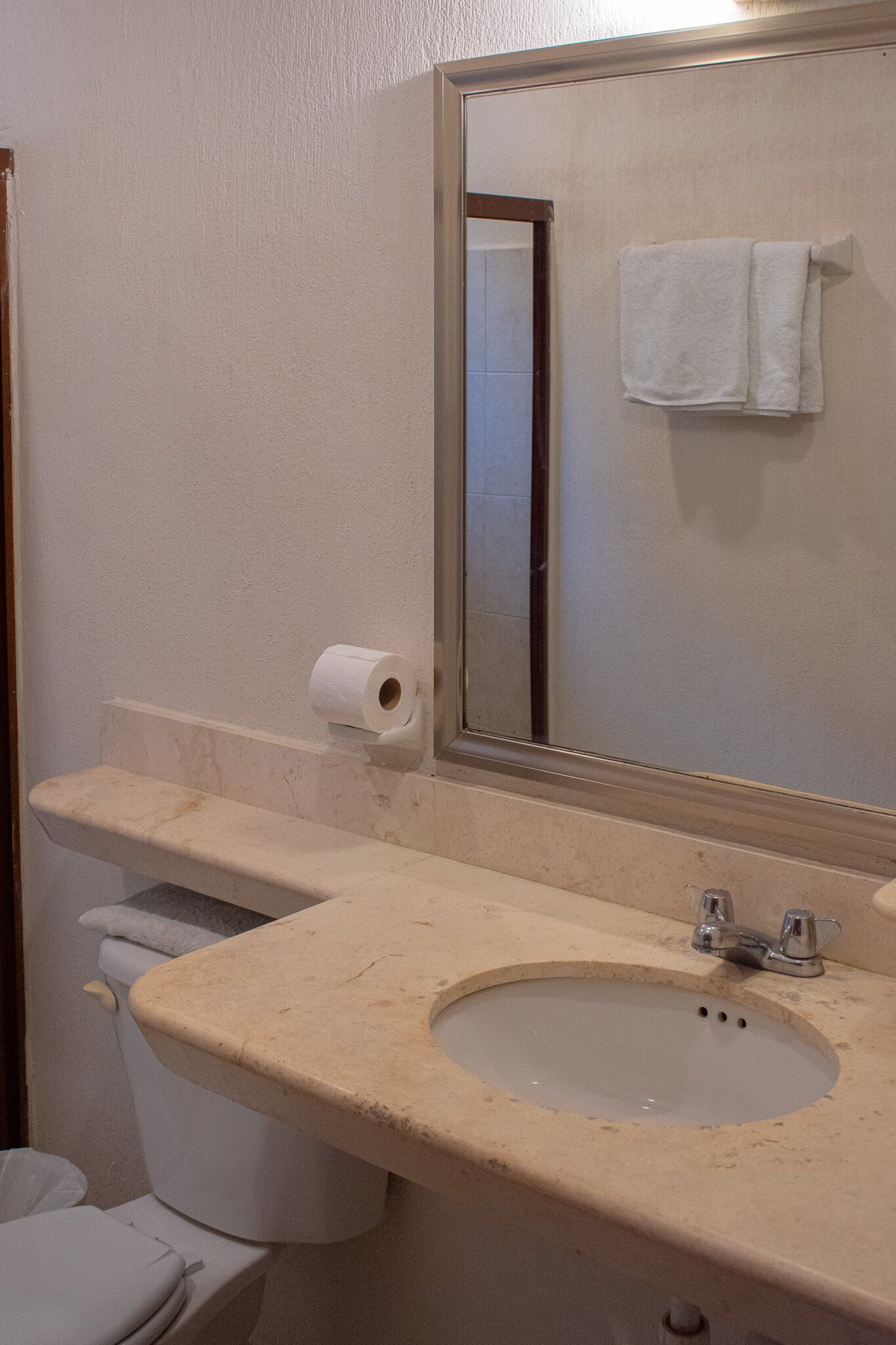 shower, free toiletries, towels, soap