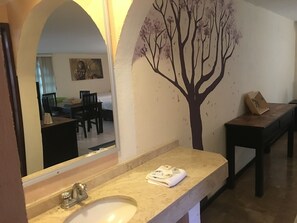 Bathroom sink - Hotel Calli Quetzalcoatl (San Pedro Cholula)