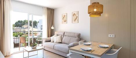 32–tuumainen taulutelevisio, jossa satelliittikanavat