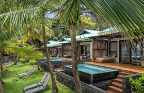 Luxury Beachfront Room with Plunge Pool | Courtyard view
