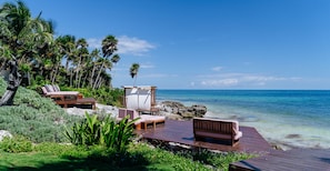 Free beach cabanas, beach towels