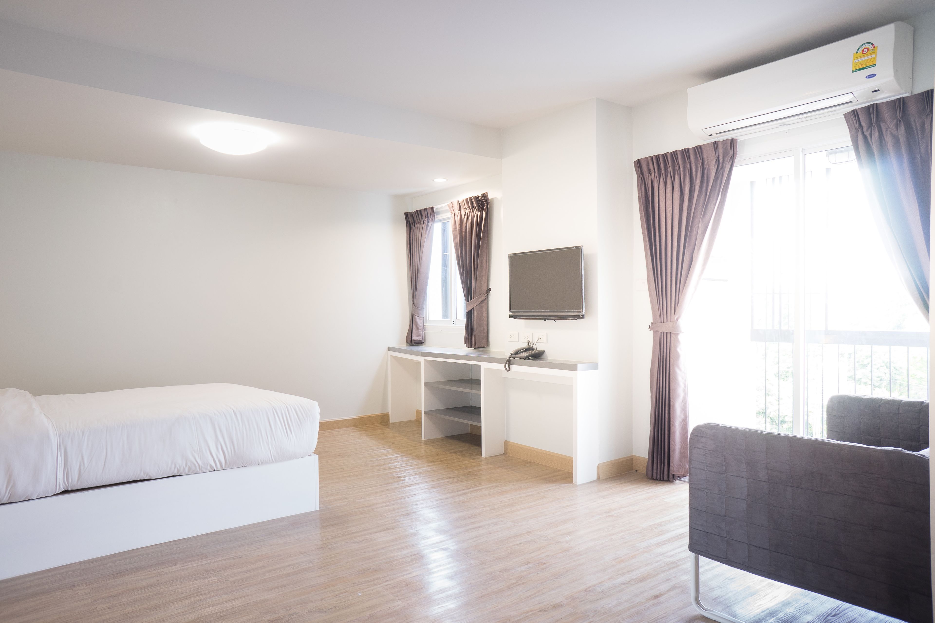 executive room | premium bedding, desk, free wifi