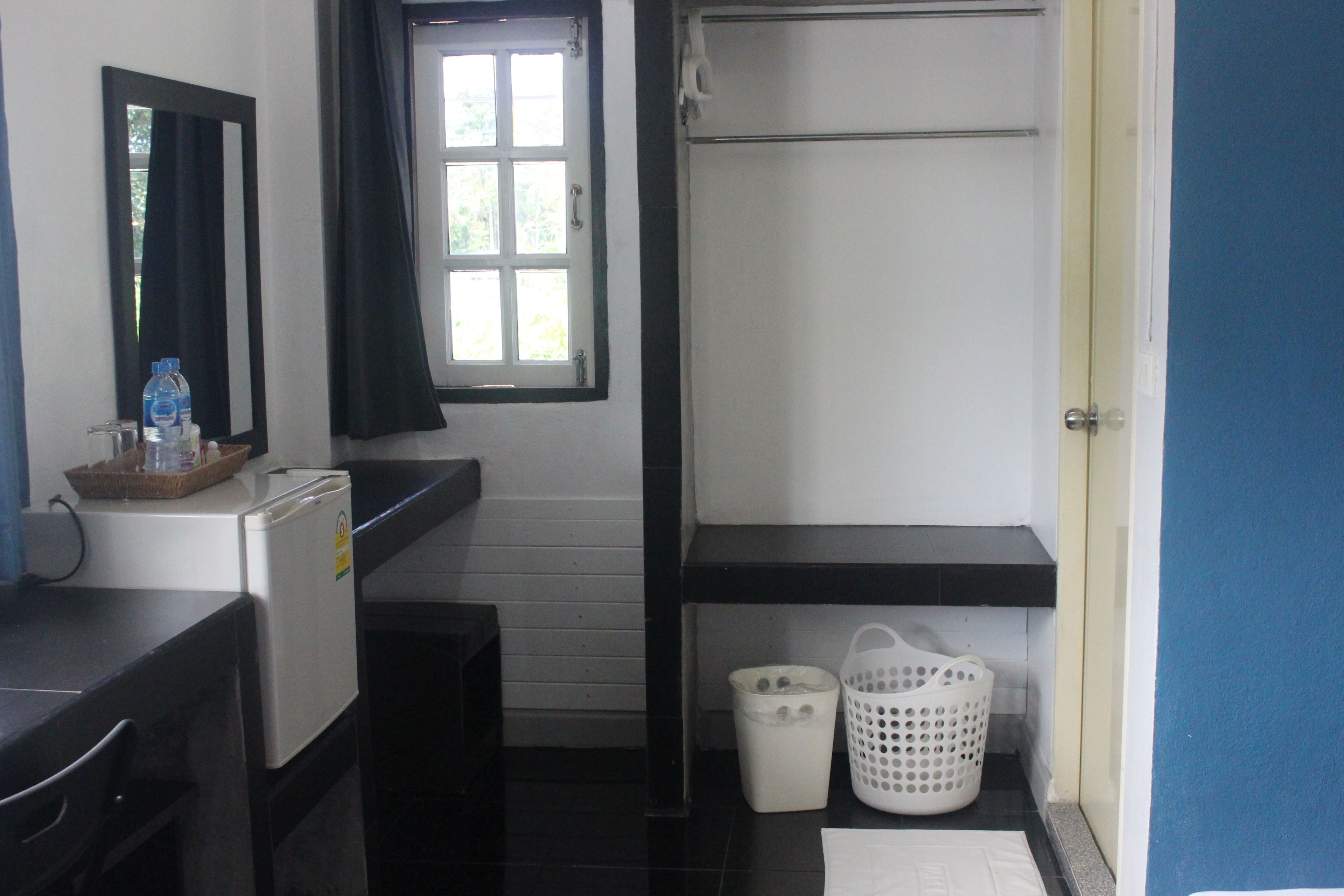 standard room | room amenity