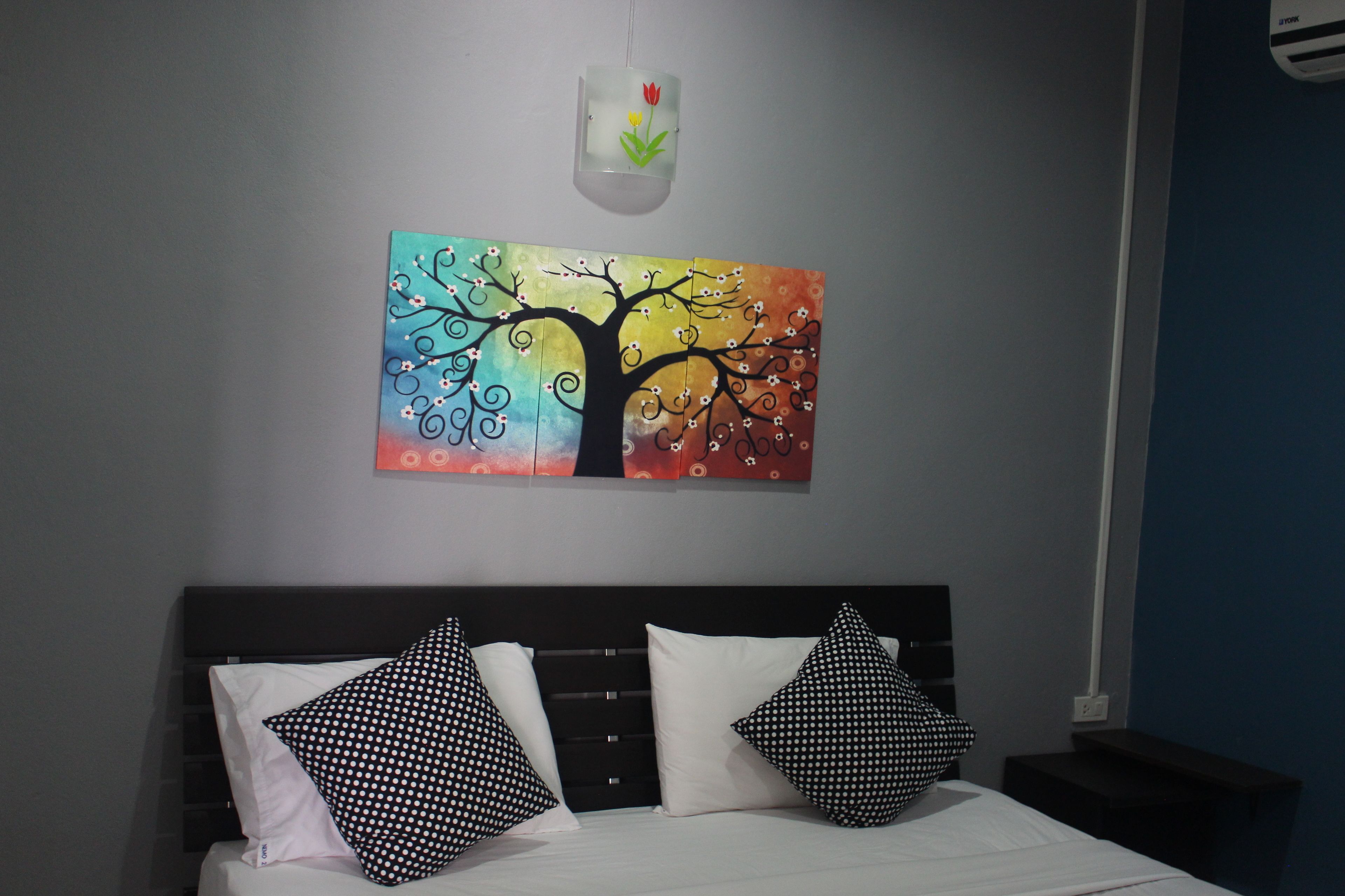 standard room | desk, free cots/infant beds, rollaway beds, free wifi