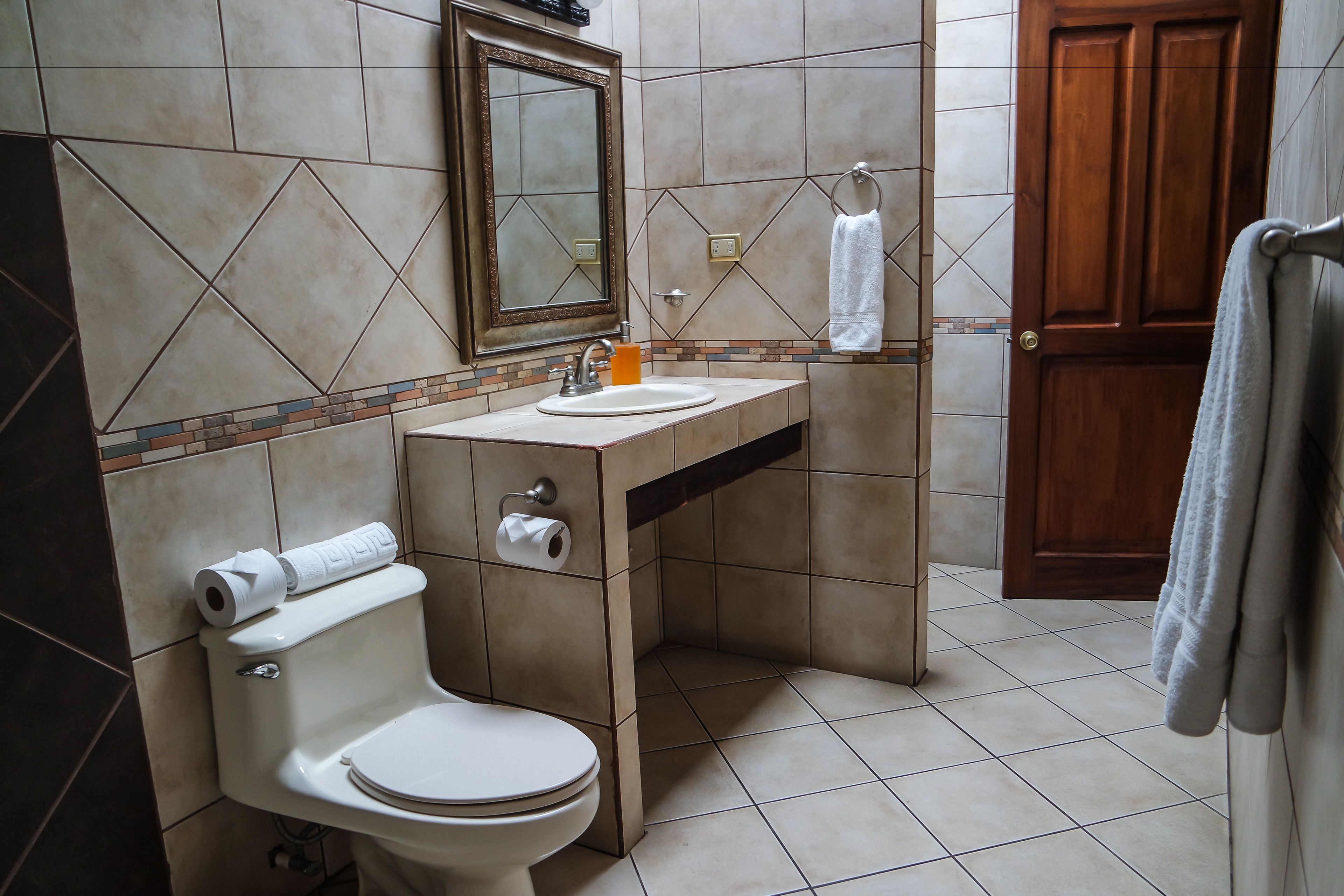 superior double room, 1 queen bed | bathroom | shower, free toiletries, hair dryer, towels