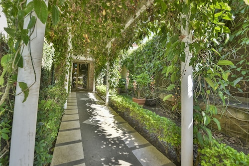 La Riviera Hotel B&B