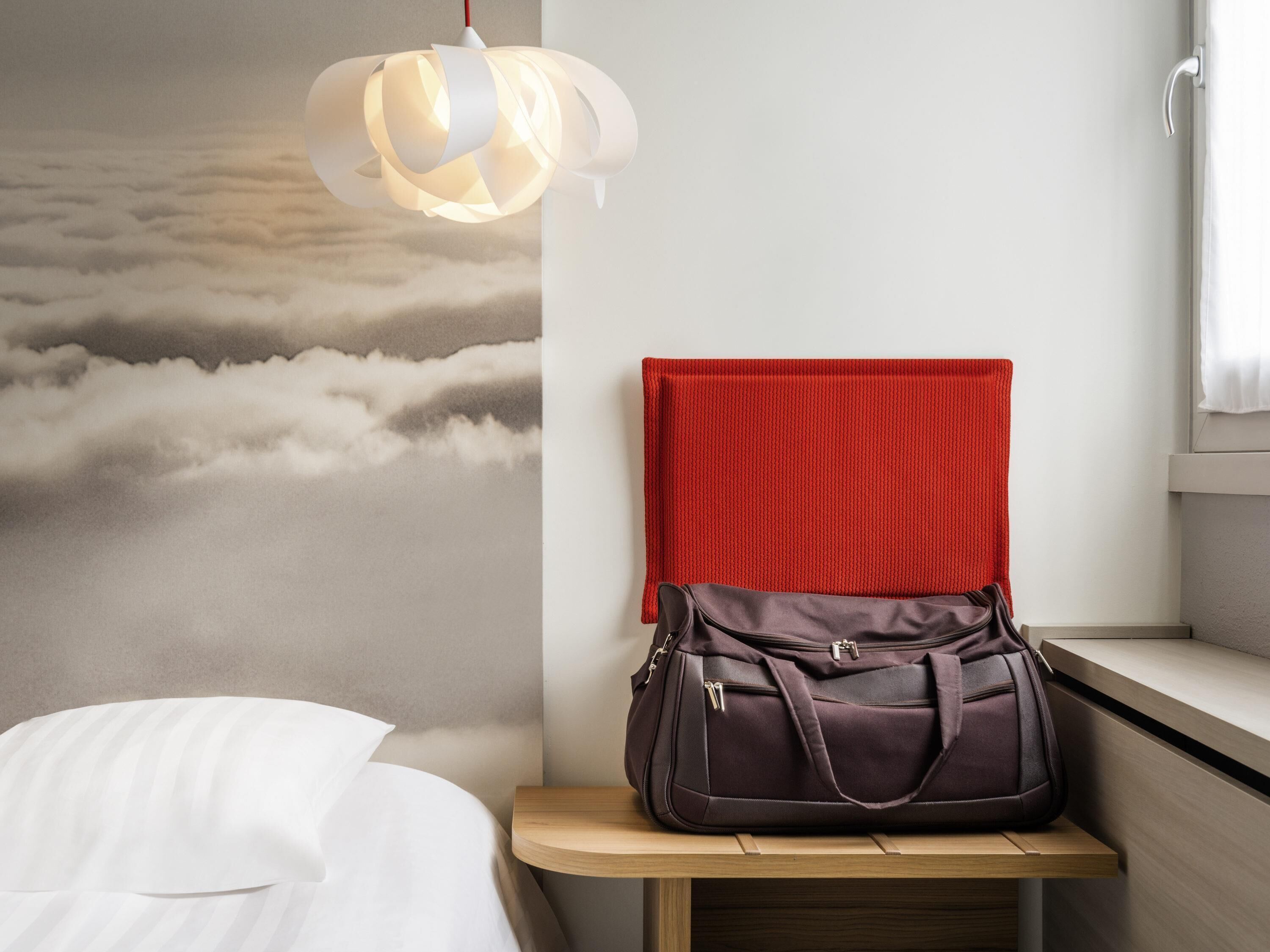 Standard Room, 1 Twin Bed | 1 bedroom, premium bedding, desk, blackout drapes