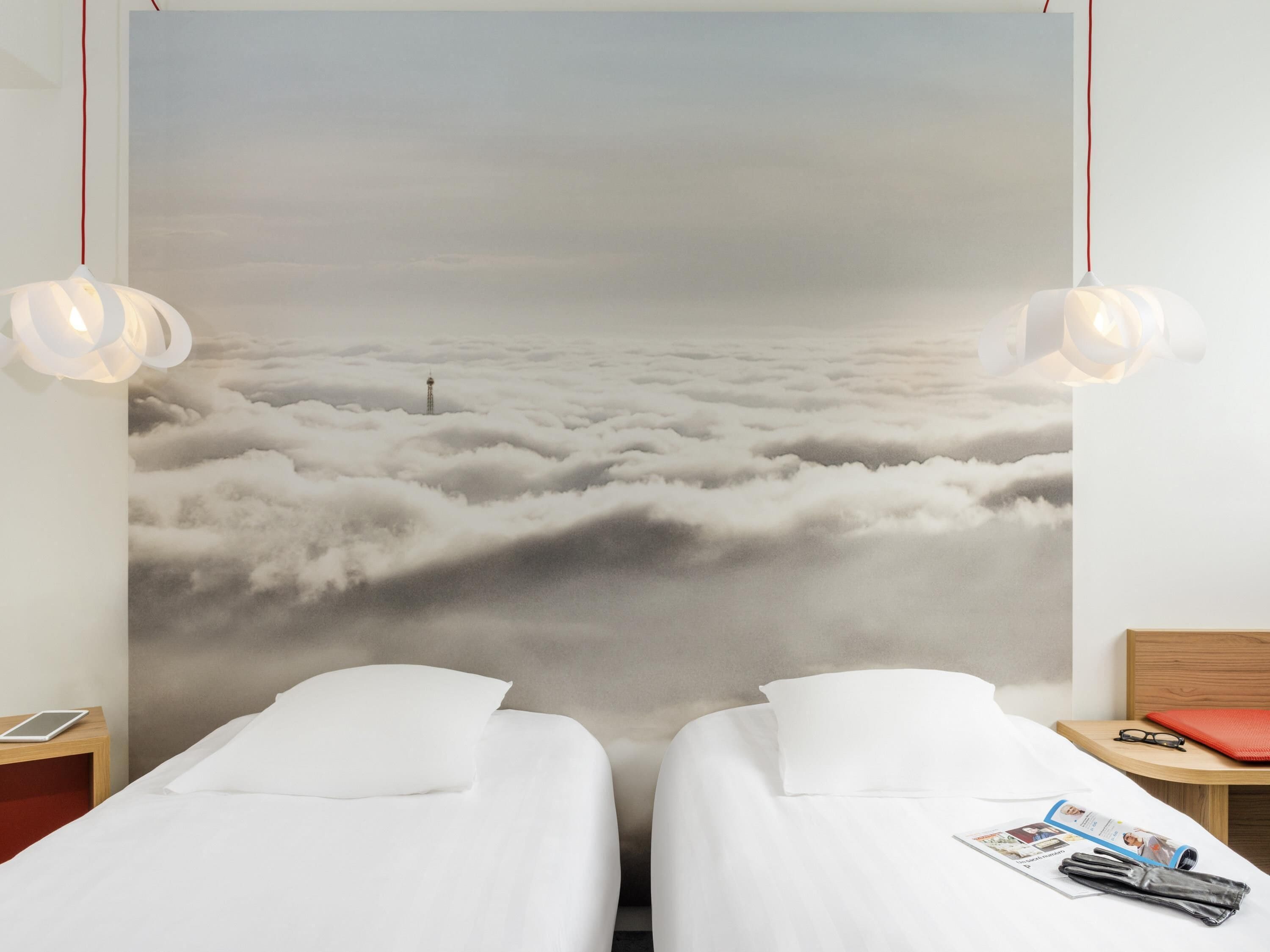 ห้องสแตนดาร์ด, เตียงเดี่ยว 2 เตียง | 1 ห้องนอน, เครื่องนอนระดับพรีเมียม, โต๊ะทำงาน, ผ้าม่านกันแสง