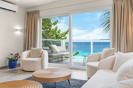 Penthouse, Sea View | Living area. Boutique Hotel Bougainvillea