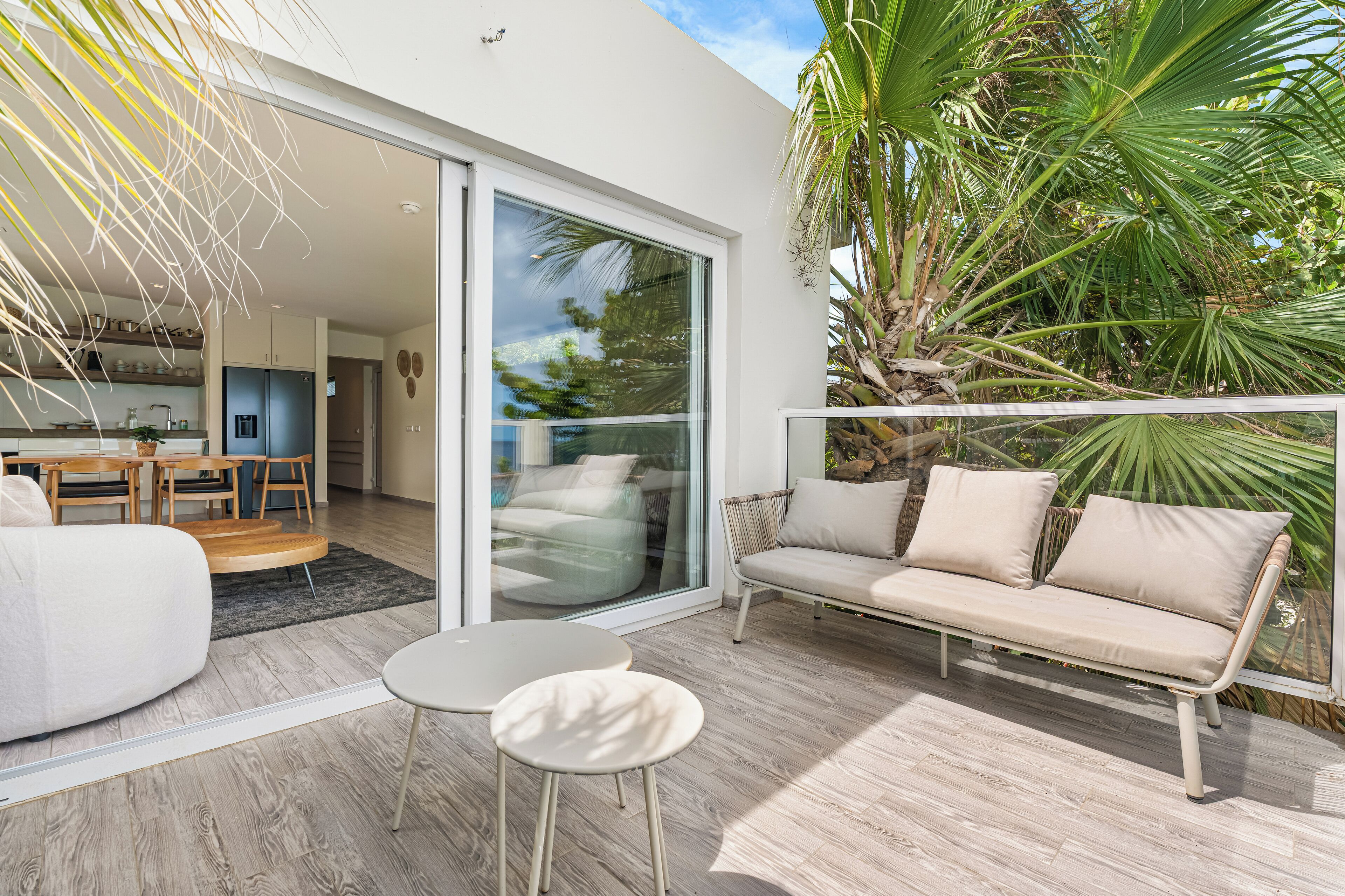 Penthouse, vista al mar | Terraza o patio