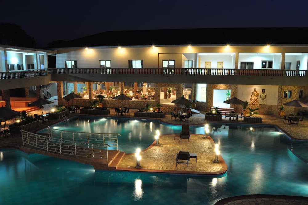 Mensvic Grand Hotel