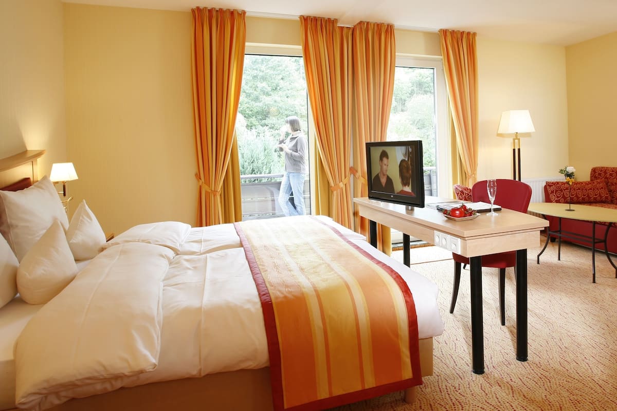 deluxe double room | room amenity