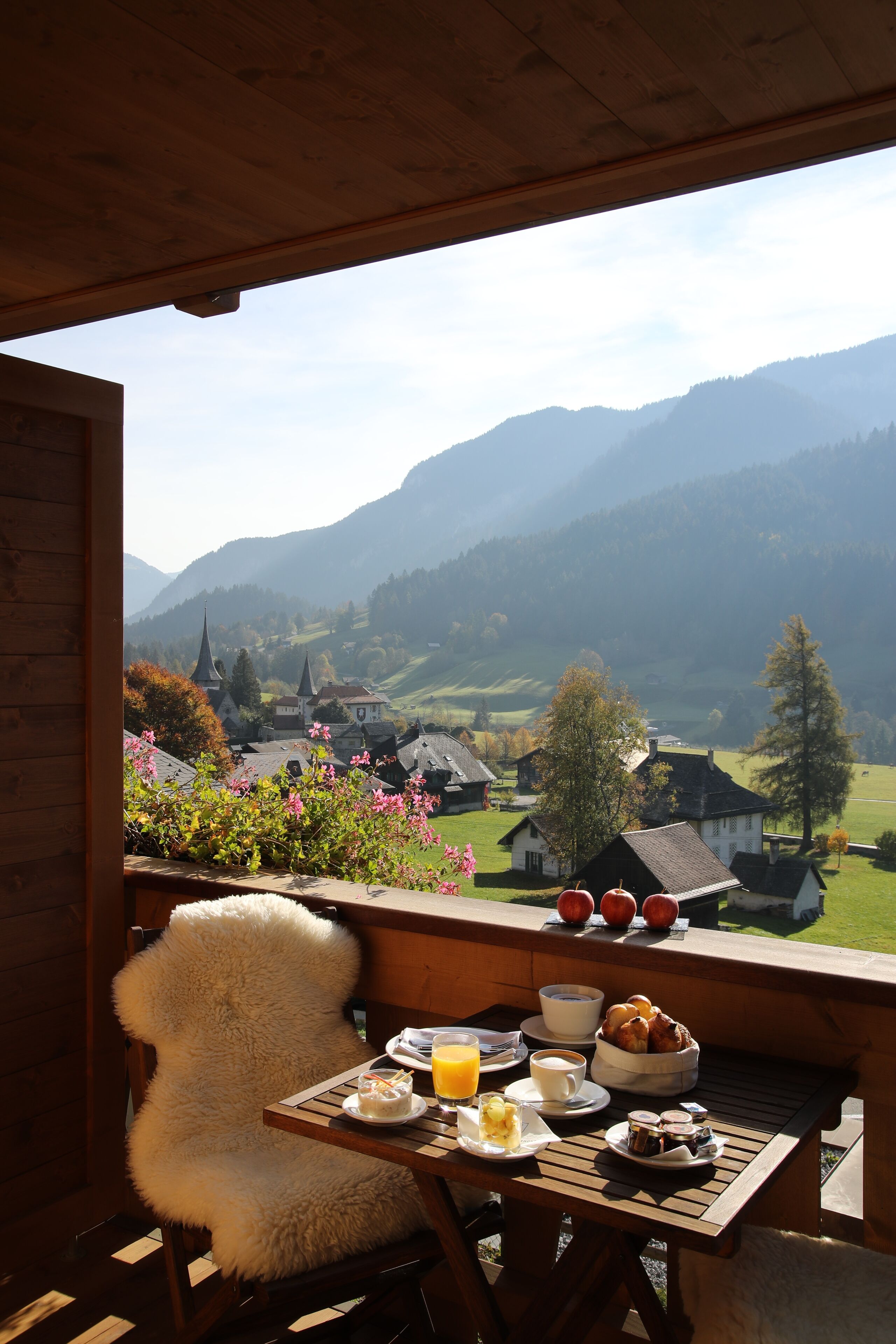 deluxe room | balcony view