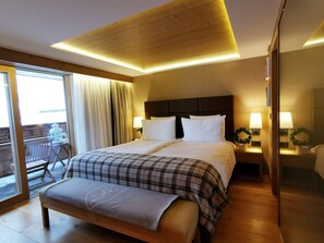 Egyptian cotton sheets, premium bedding, Select Comfort beds - Hotel de Rougemont & Spa (Rougemont)