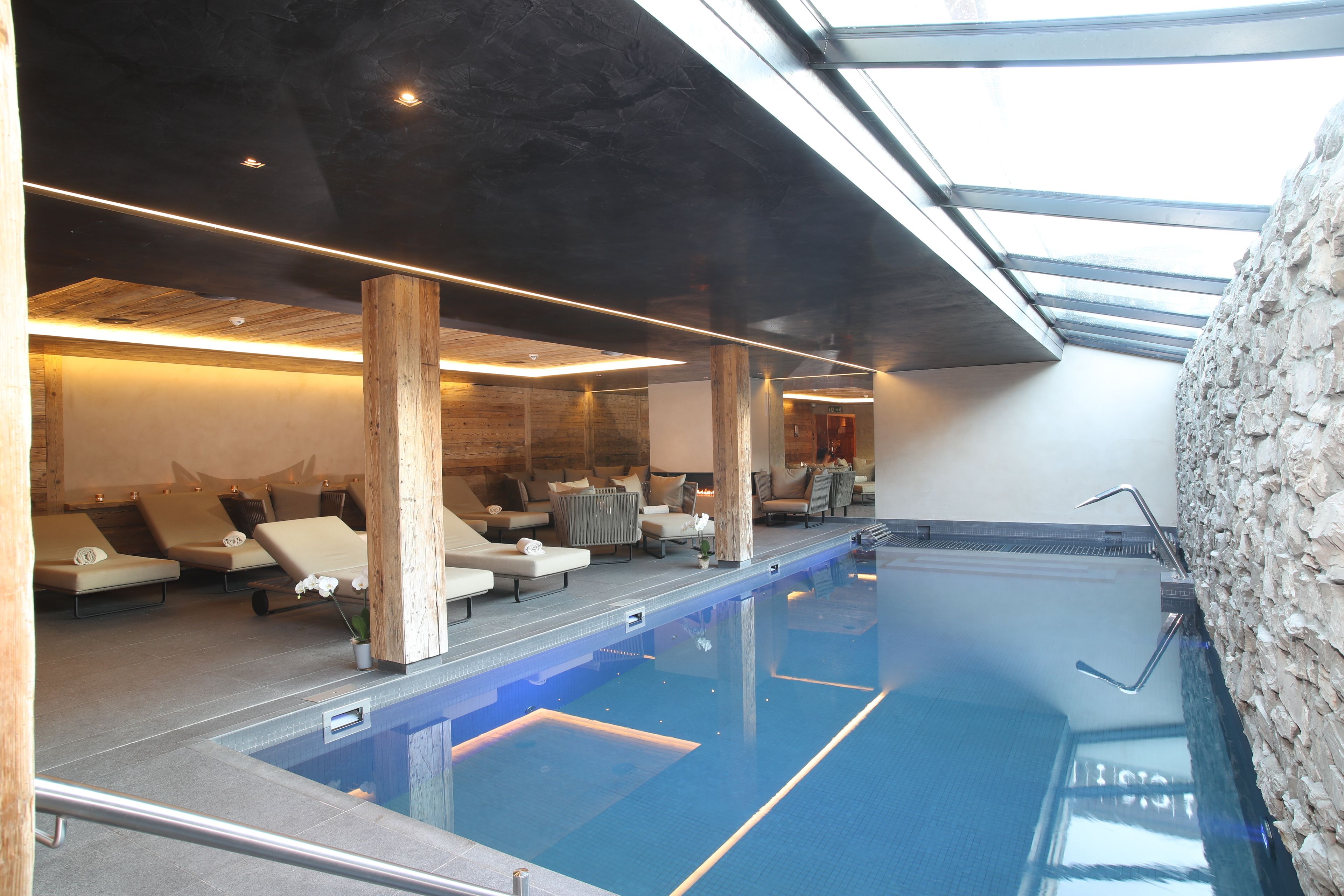 Indoor pool, open 8:00 AM to 8:00 PM, free cabanas, sun loungers