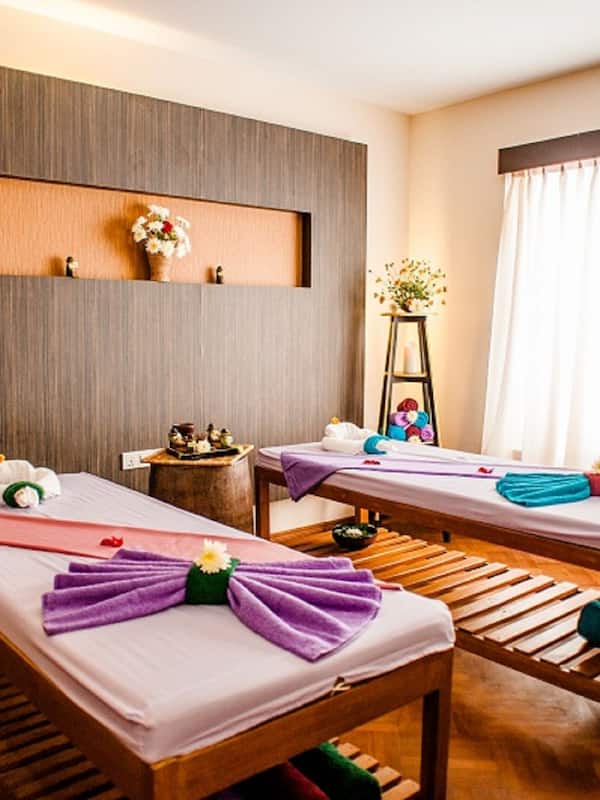 Sauna, Whirlpool, Dampfbad, Körperbehandlungen, Hydrotherapie