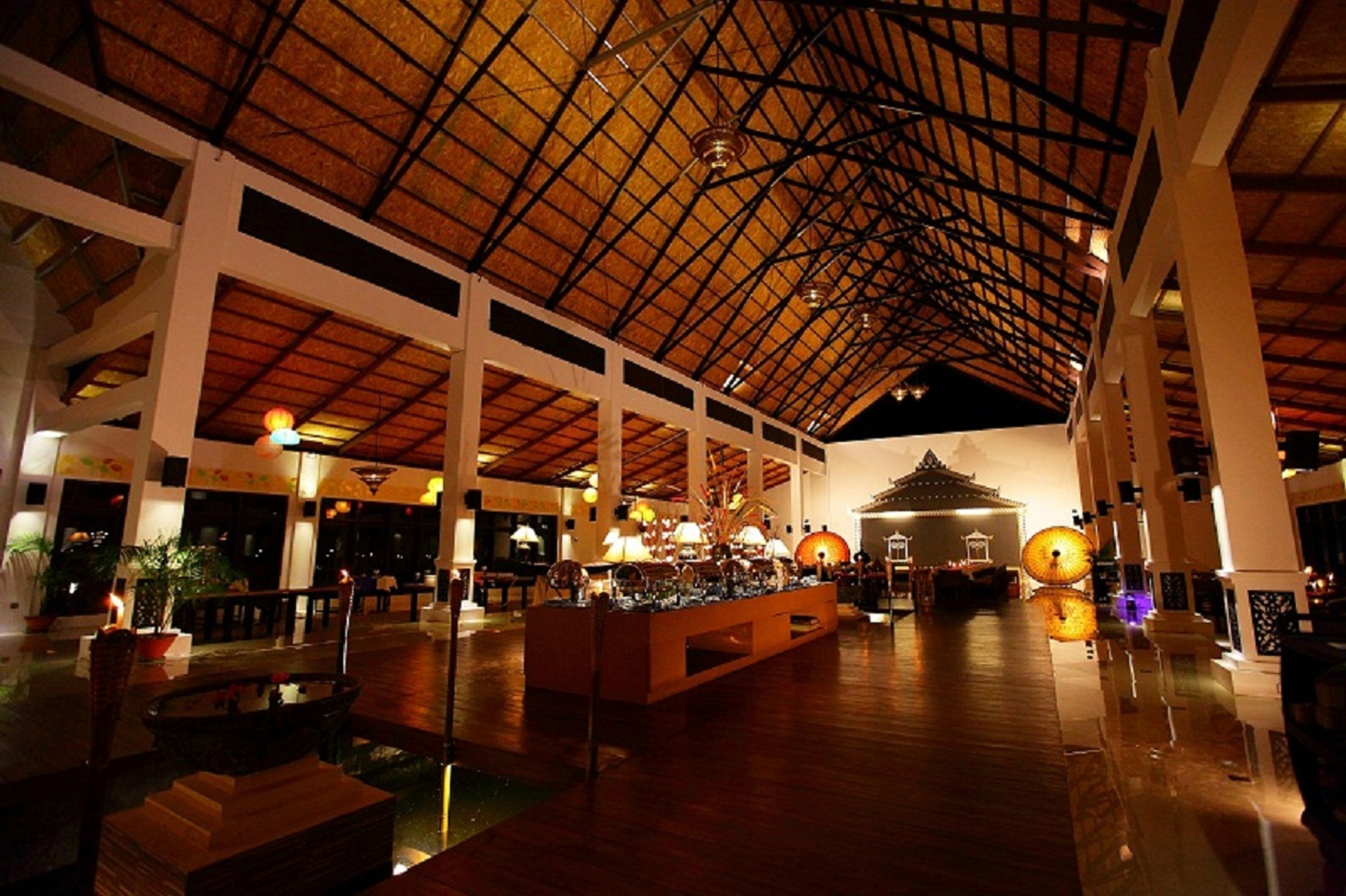 breakfast, lunch, dinner served; asian cuisine