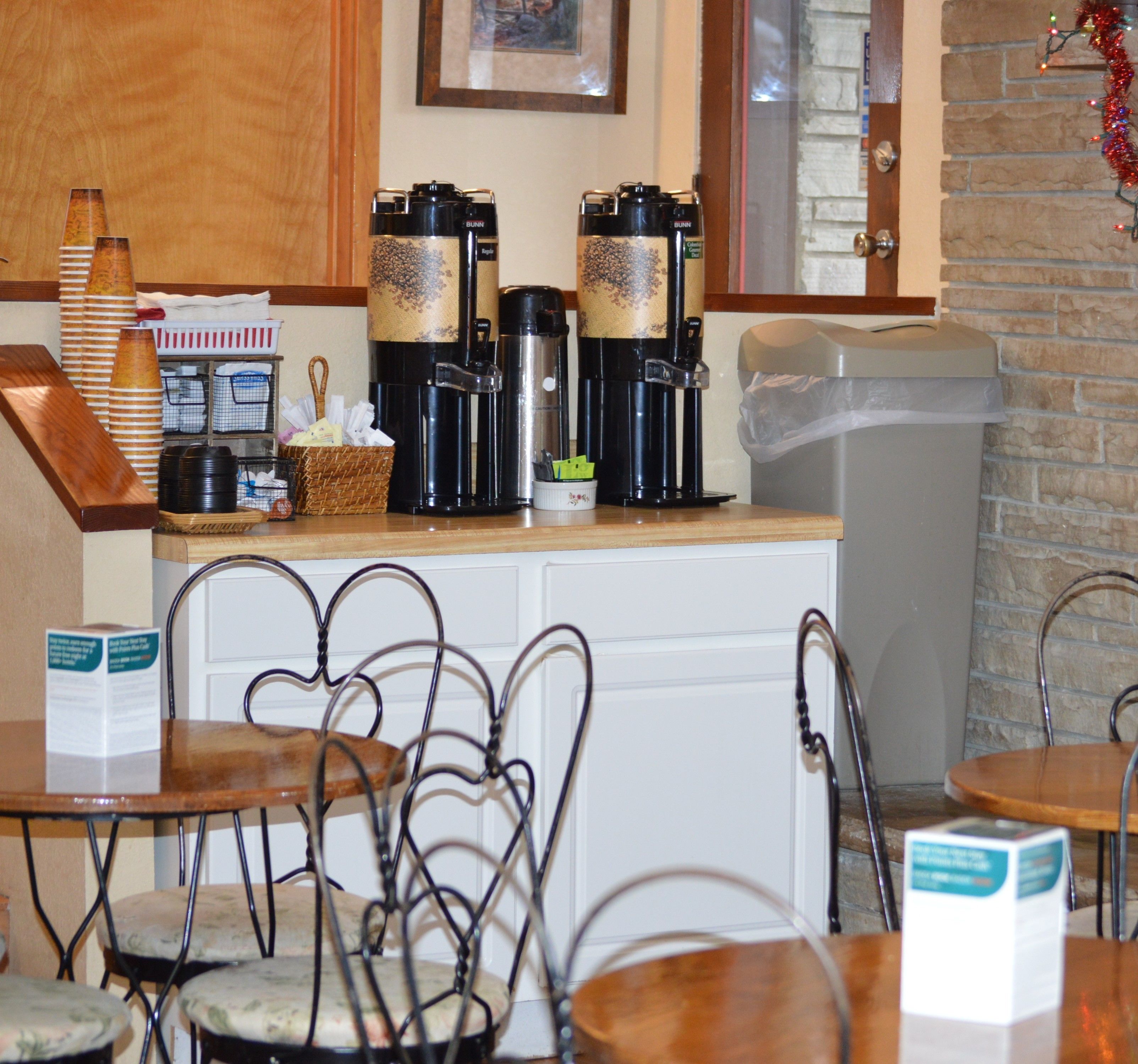 free daily continental breakfast