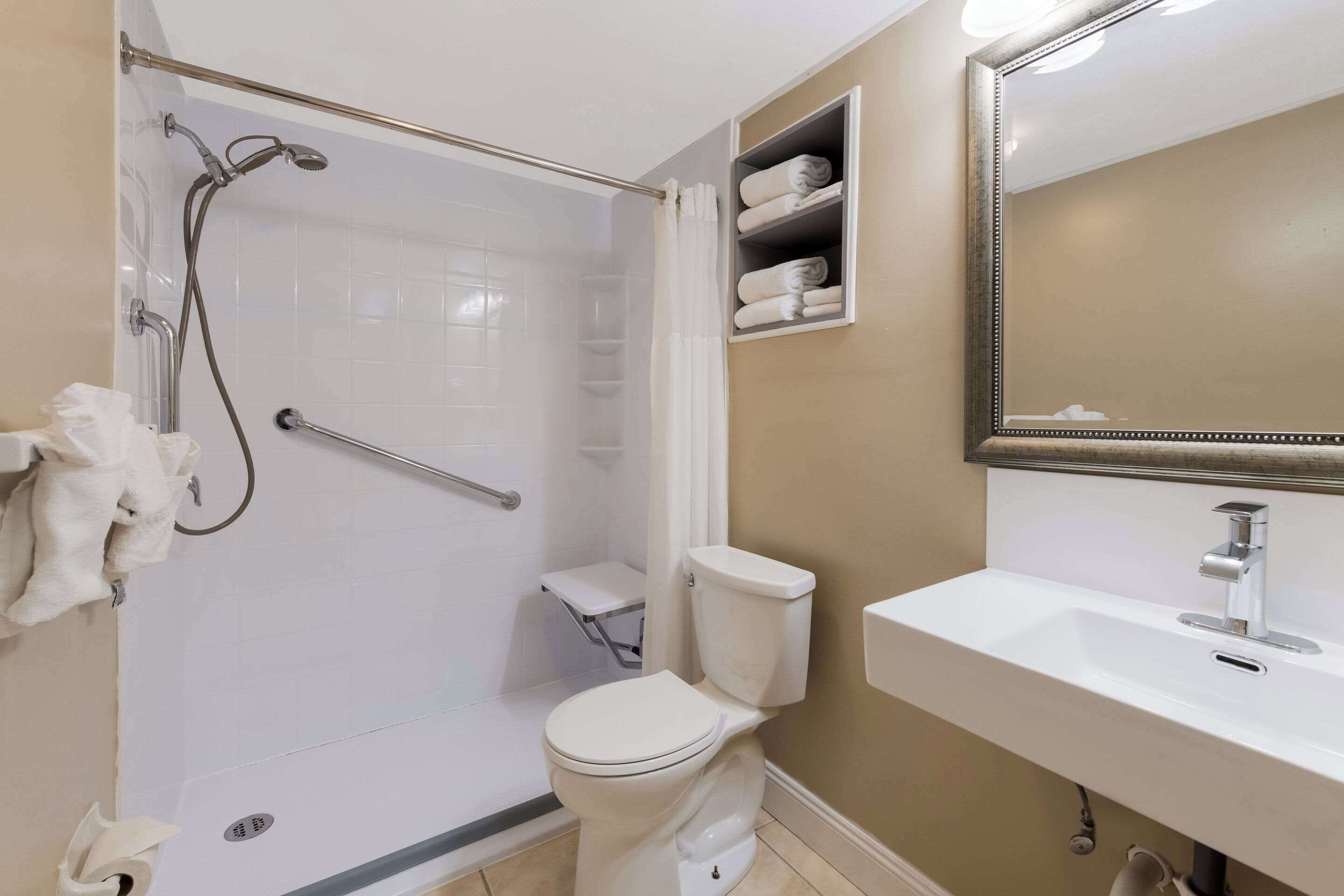 premium bedding, in-room safe, desk, laptop workspace