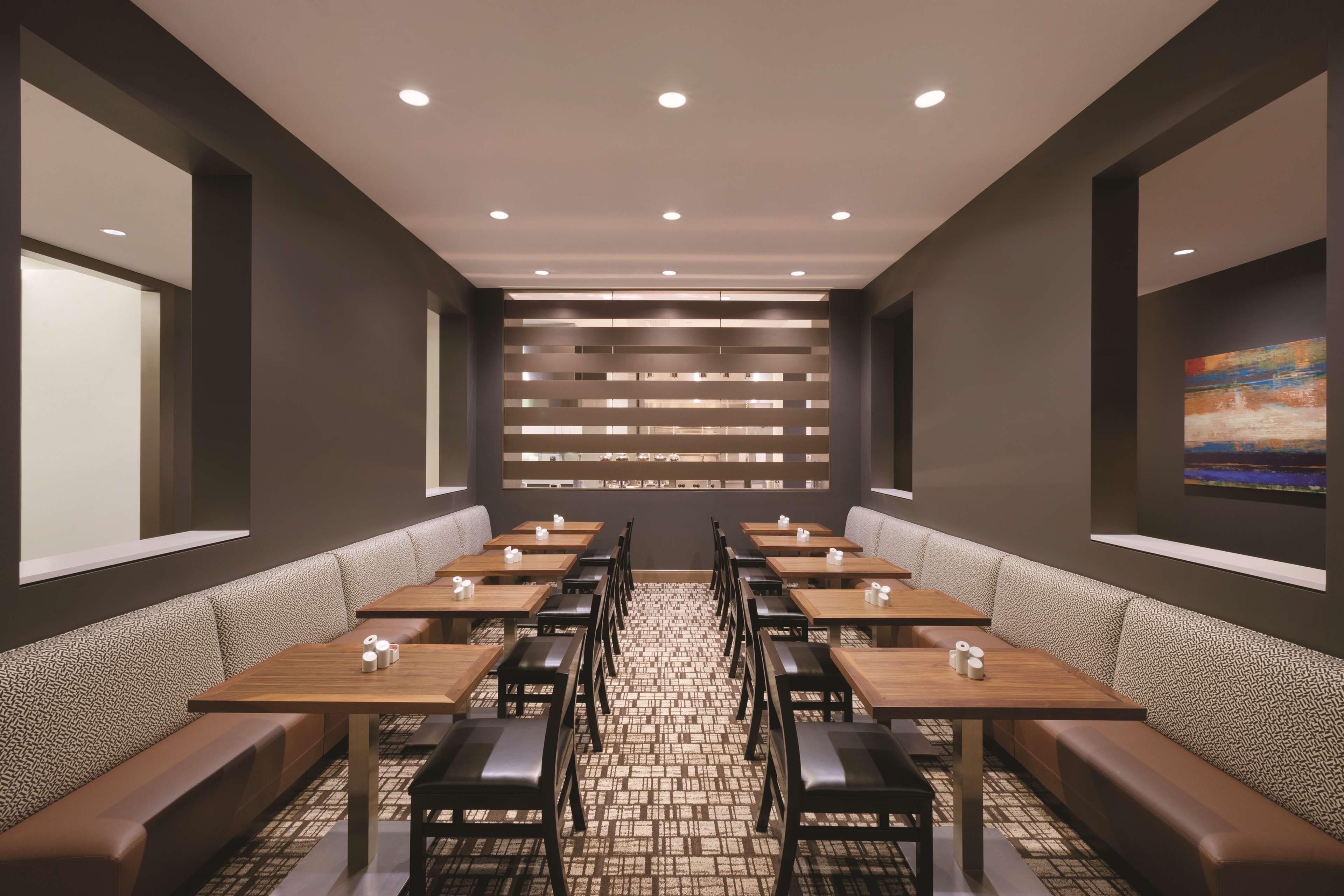 lunch, dinner served; american cuisine, al fresco dining