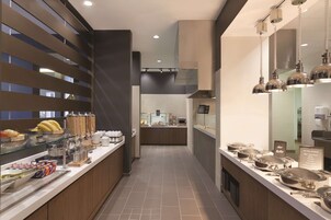 Desayuno a la carta gratuito y diario