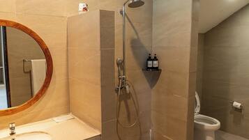 4 Bedrooms Villa with Private Pool | Bathroom shower