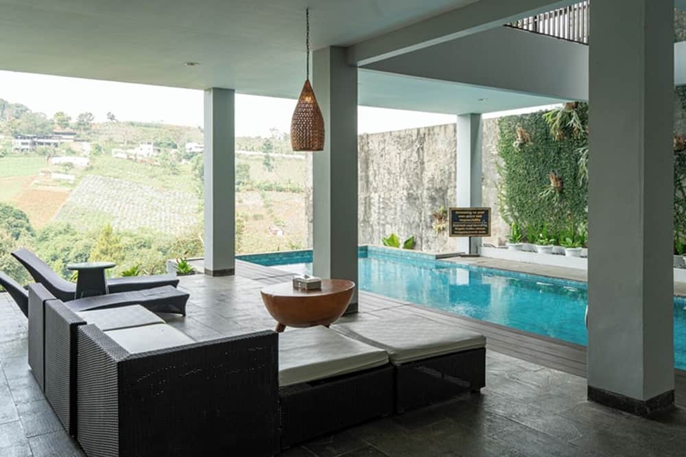 Green Forest Plantation View 6BR with Infinity Pool