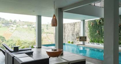 Green Forest Plantation View 6BR with Infinity Pool