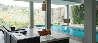Green Forest Plantation View 6BR with Infinity Pool